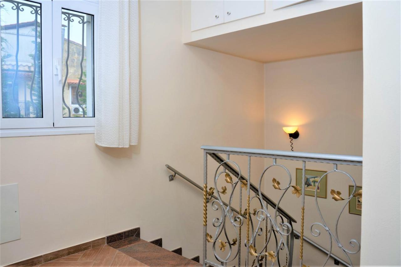 Villa La Bella - Luxury House Close To Corfu Town Potamos (Corfu)